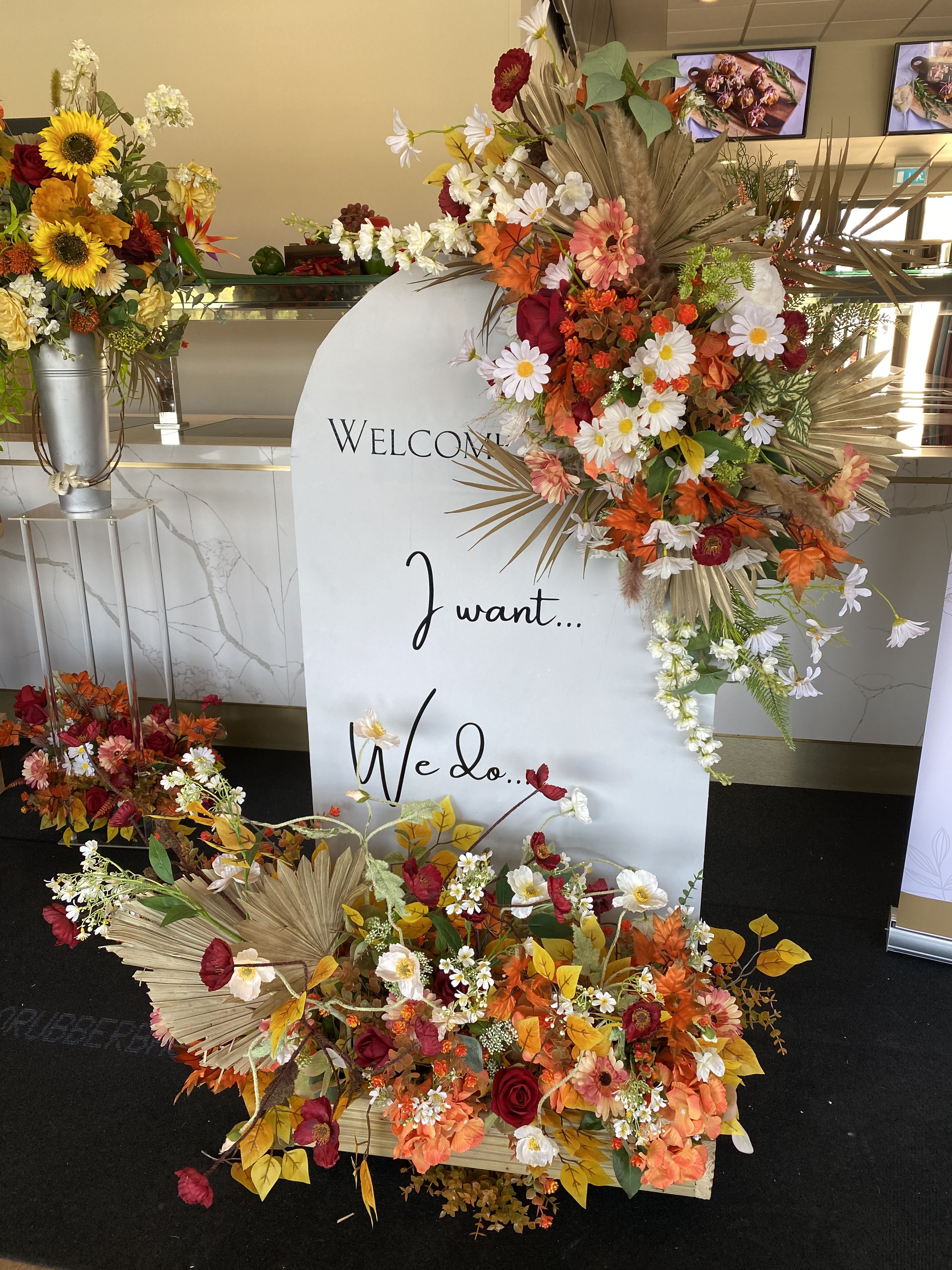 Autumnal Floral Welcome Sign Display
