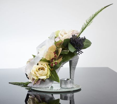 Stunning artificial flower arrangements for wedding